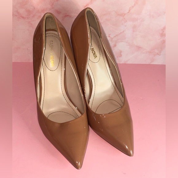 Fashion Nova Women's Brown Heels - Picture 2 of 7